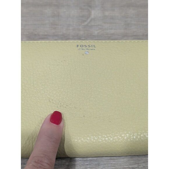 Fossil Light Yellow Green Leather Womens Zip Around Wallet Clutch Wristlet Retro - Picture 6 of 16